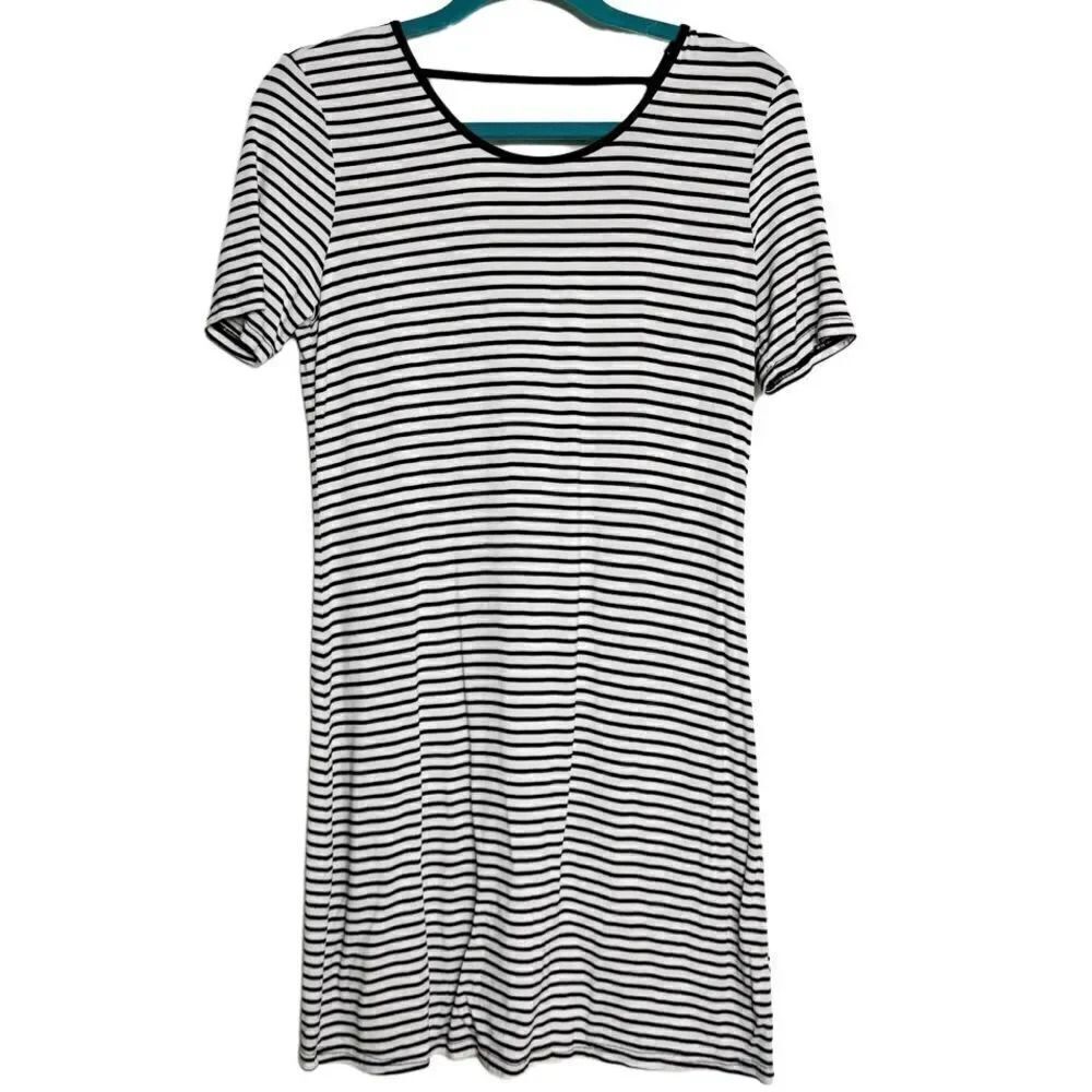 SugarLips Short Sleeve Striped Mini Dress White and Black Size Medium